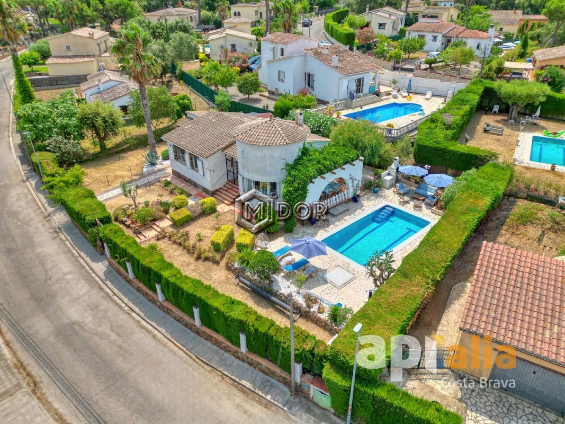 CASA REFORMADA AMB PISCINA I LLICÈNCIA TURÍSTICA