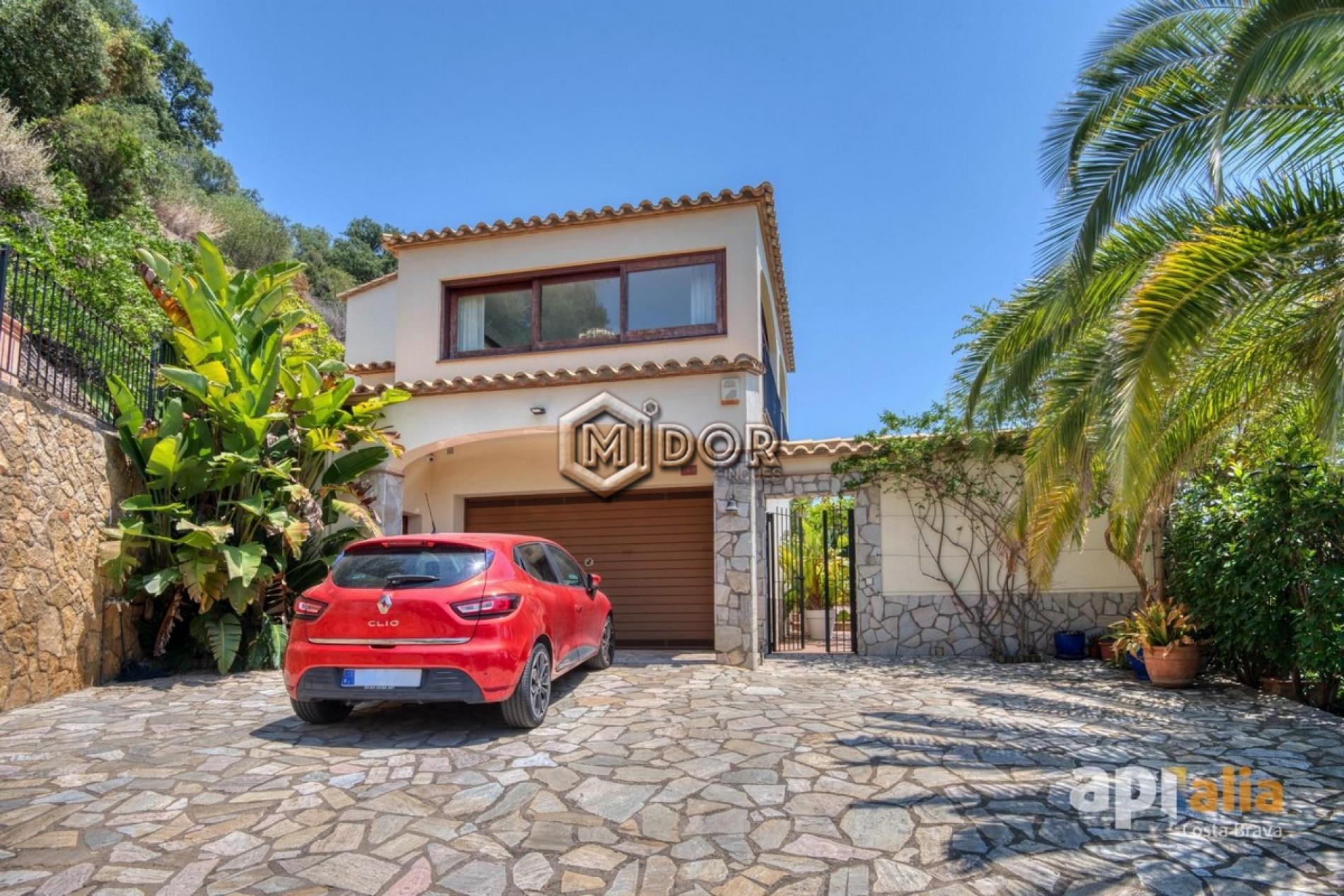 CASA AMB PISCINA A CALONGE