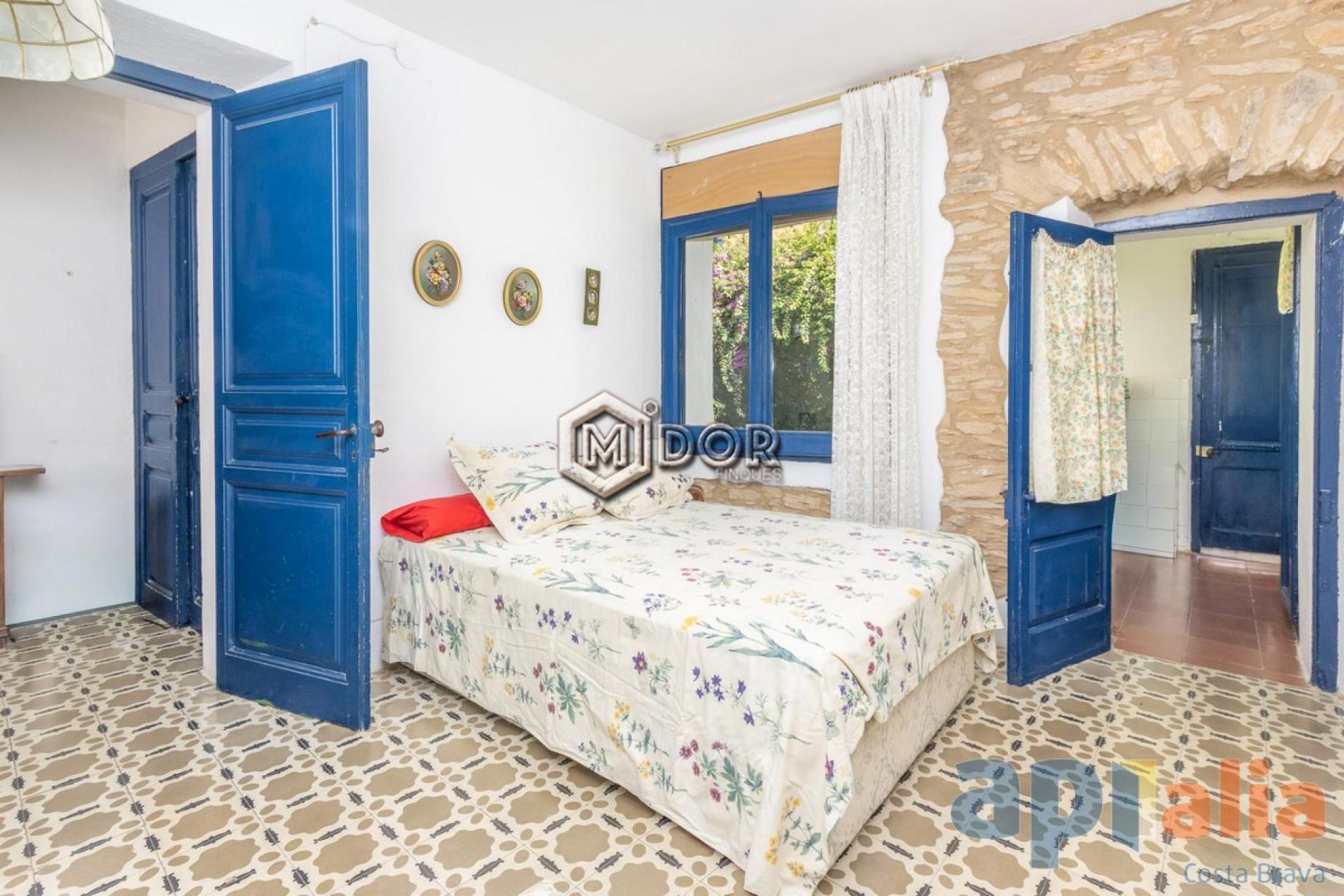 HISTORIC HOUSE IN THE HEART OF BEGUR