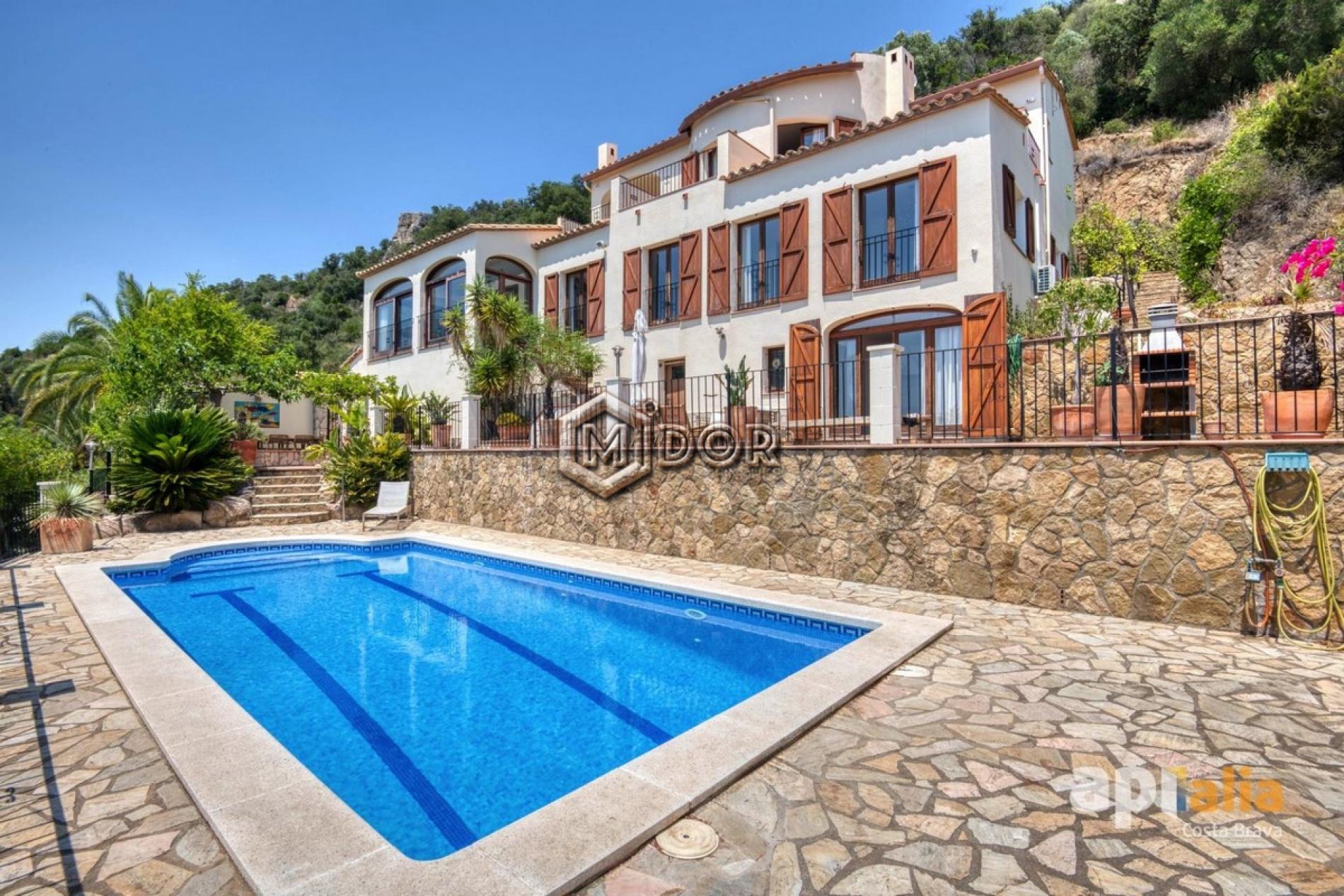 CASA AMB PISCINA A CALONGE