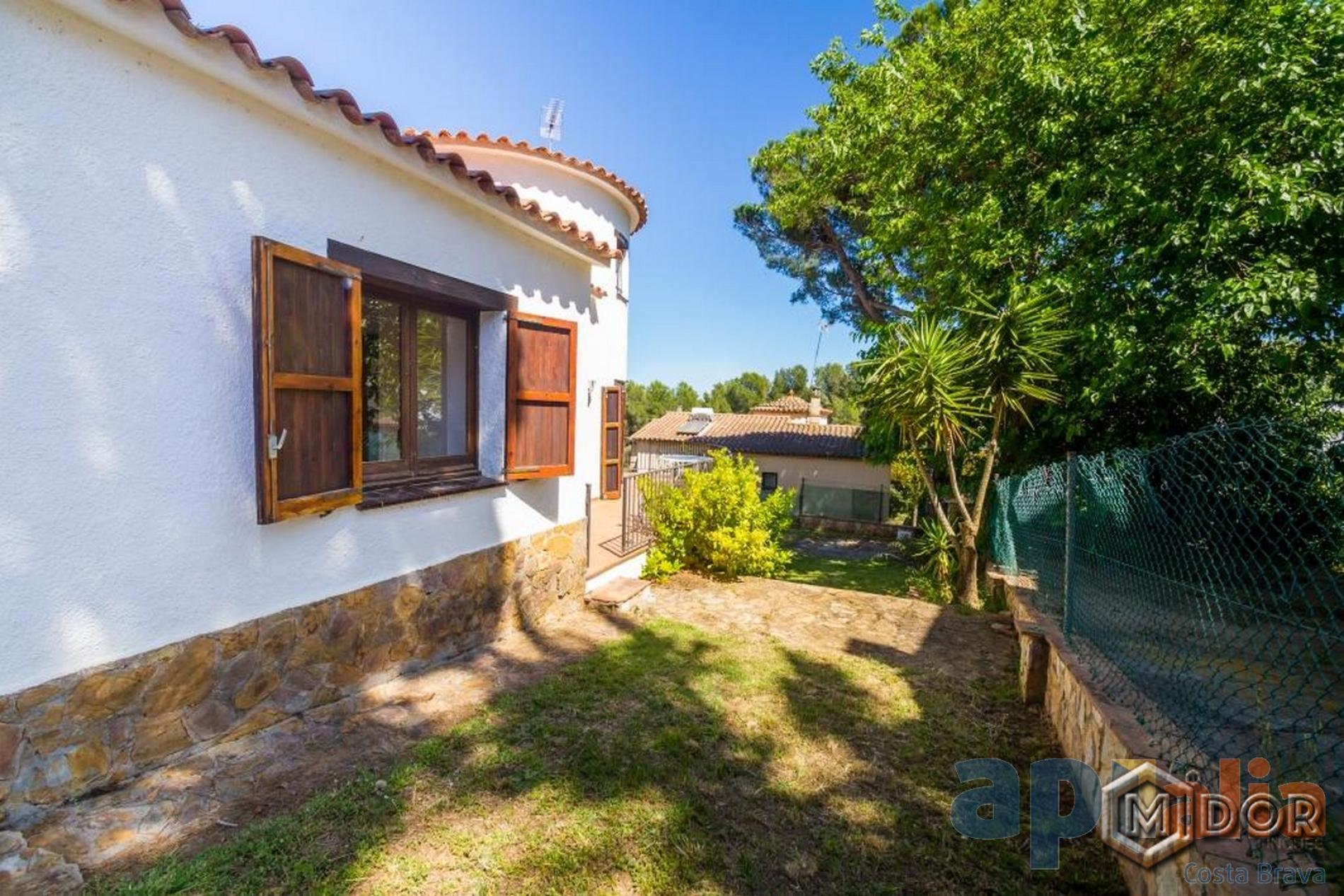 CASA CON VISTAS A MAR EN TORREVALENTINA (ST.ANTONI DE CALONGE)