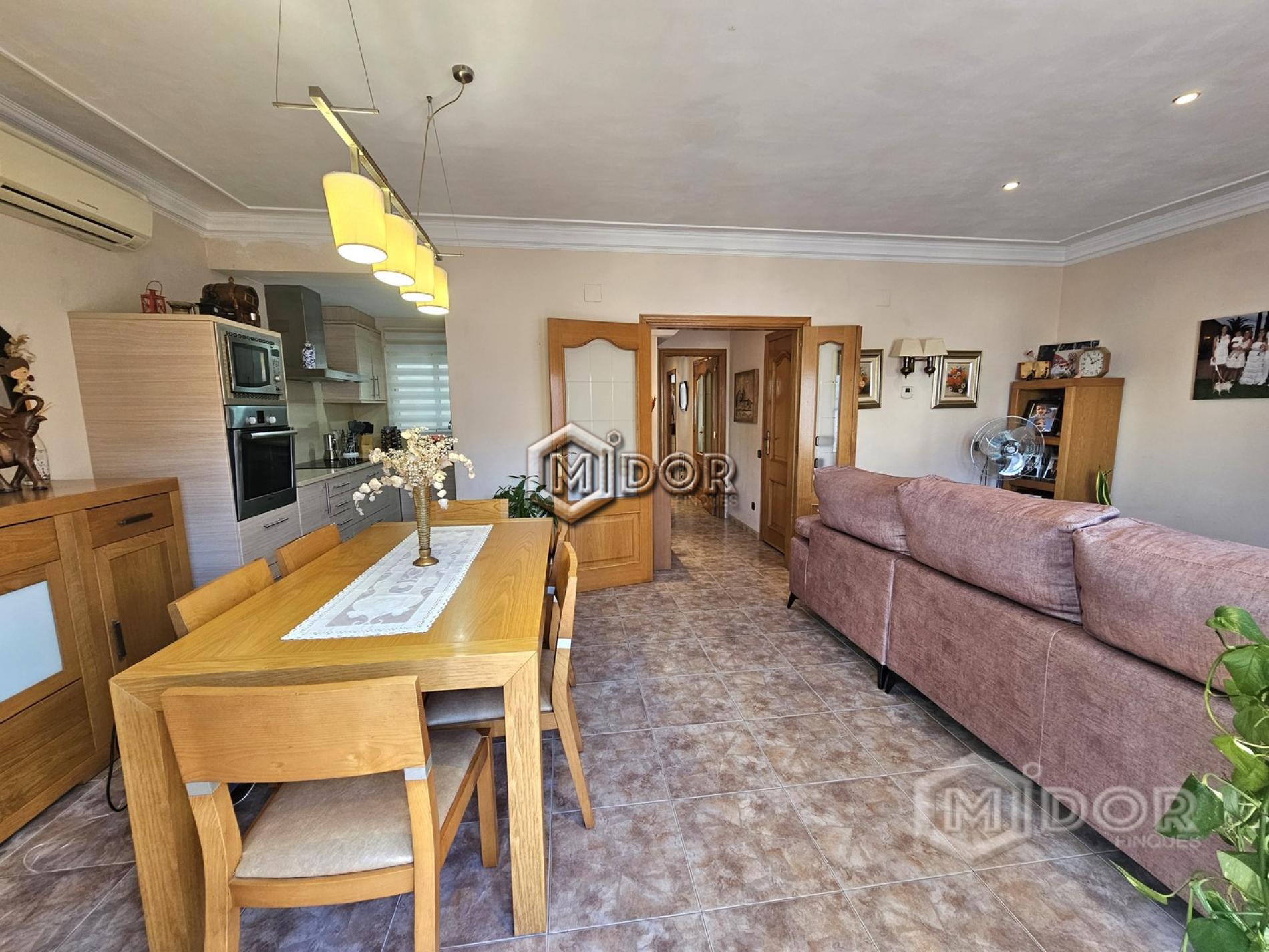 DUPLEX AMB TERRASSA A SANT FELIU DE GUÍXOLS