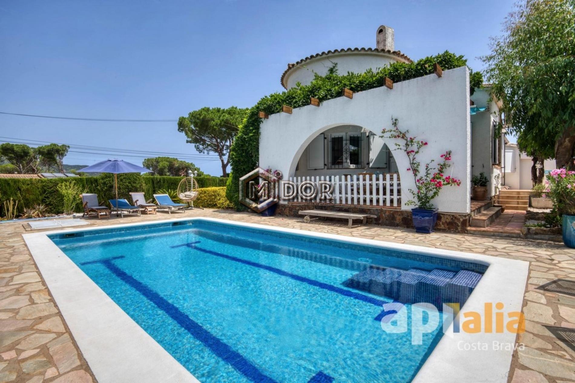 CASA REFORMADA AMB PISCINA I LLICÈNCIA TURÍSTICA