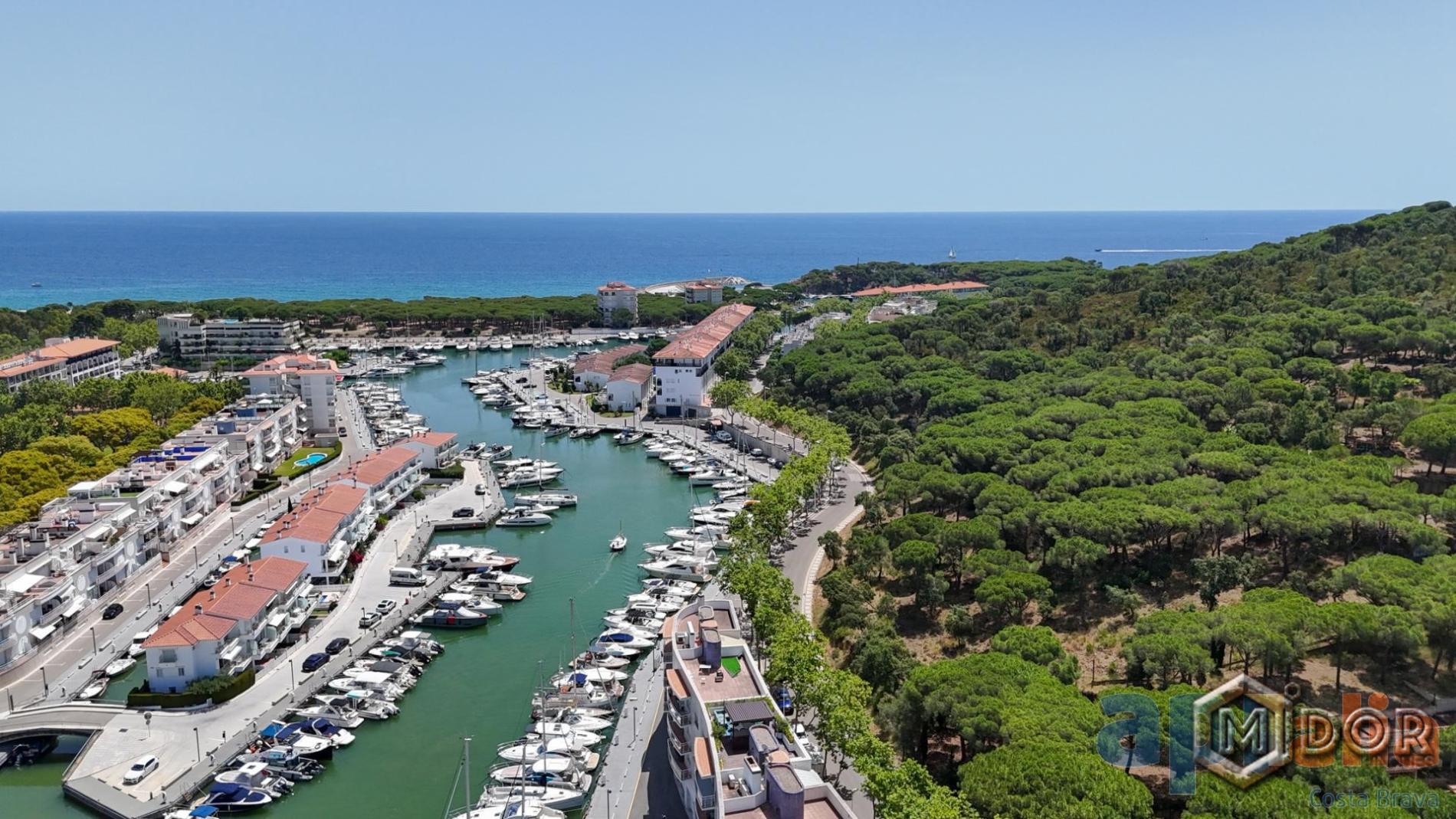 APARTAMENT A ZONA MARINA PORT D'ARO (PLATJA D'ARO)