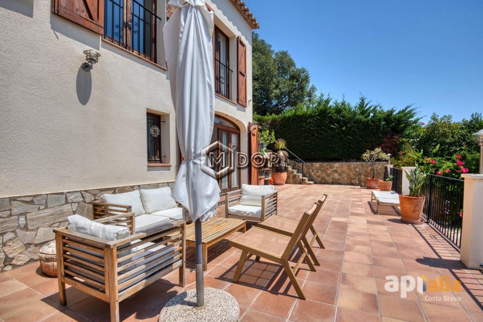 CASA AMB PISCINA A CALONGE