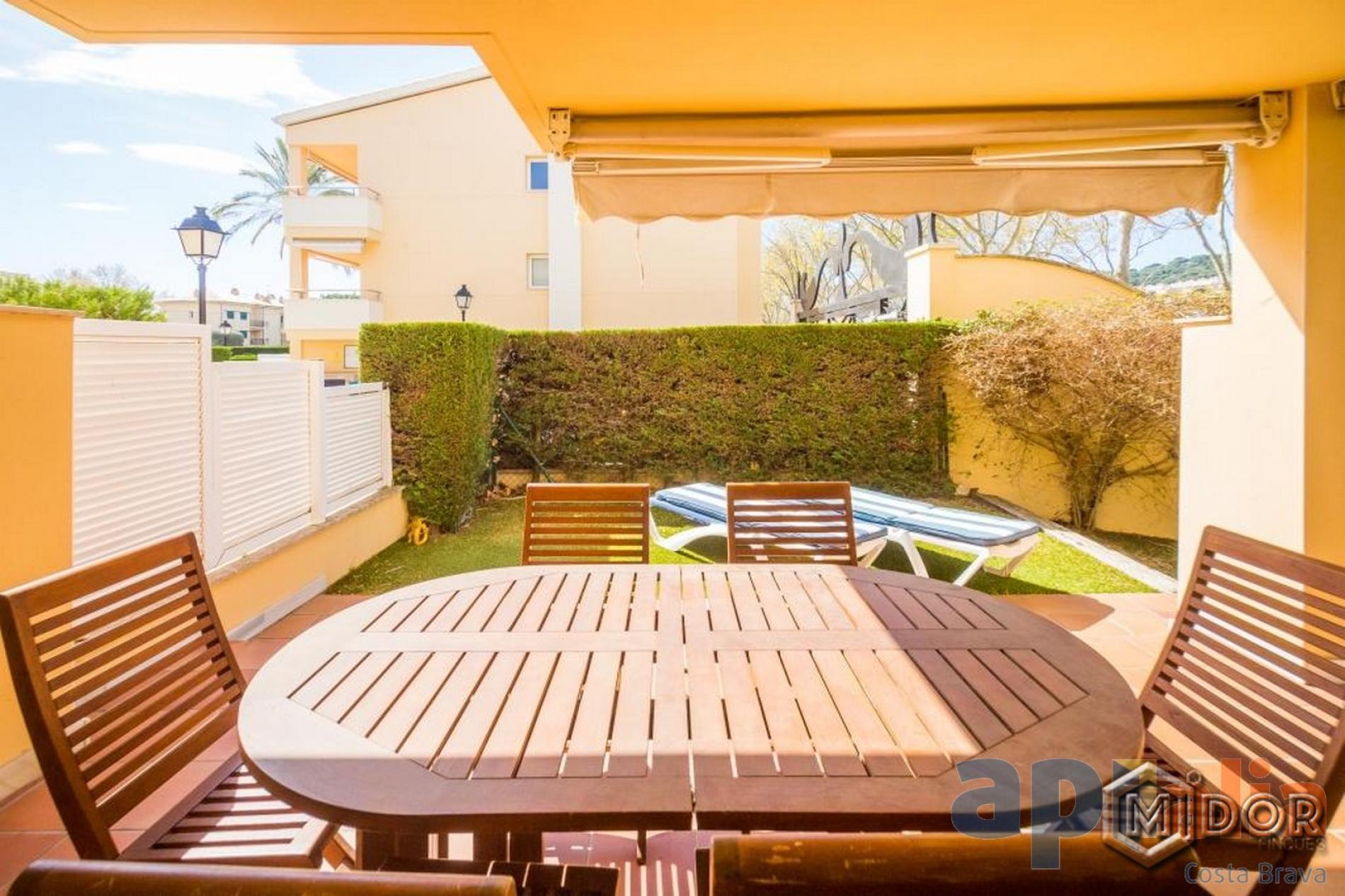 PLANTA BAIXA AMB JARDÍ A 800m DE LA PLATJA DE ST.POL-S'AGARÓ
