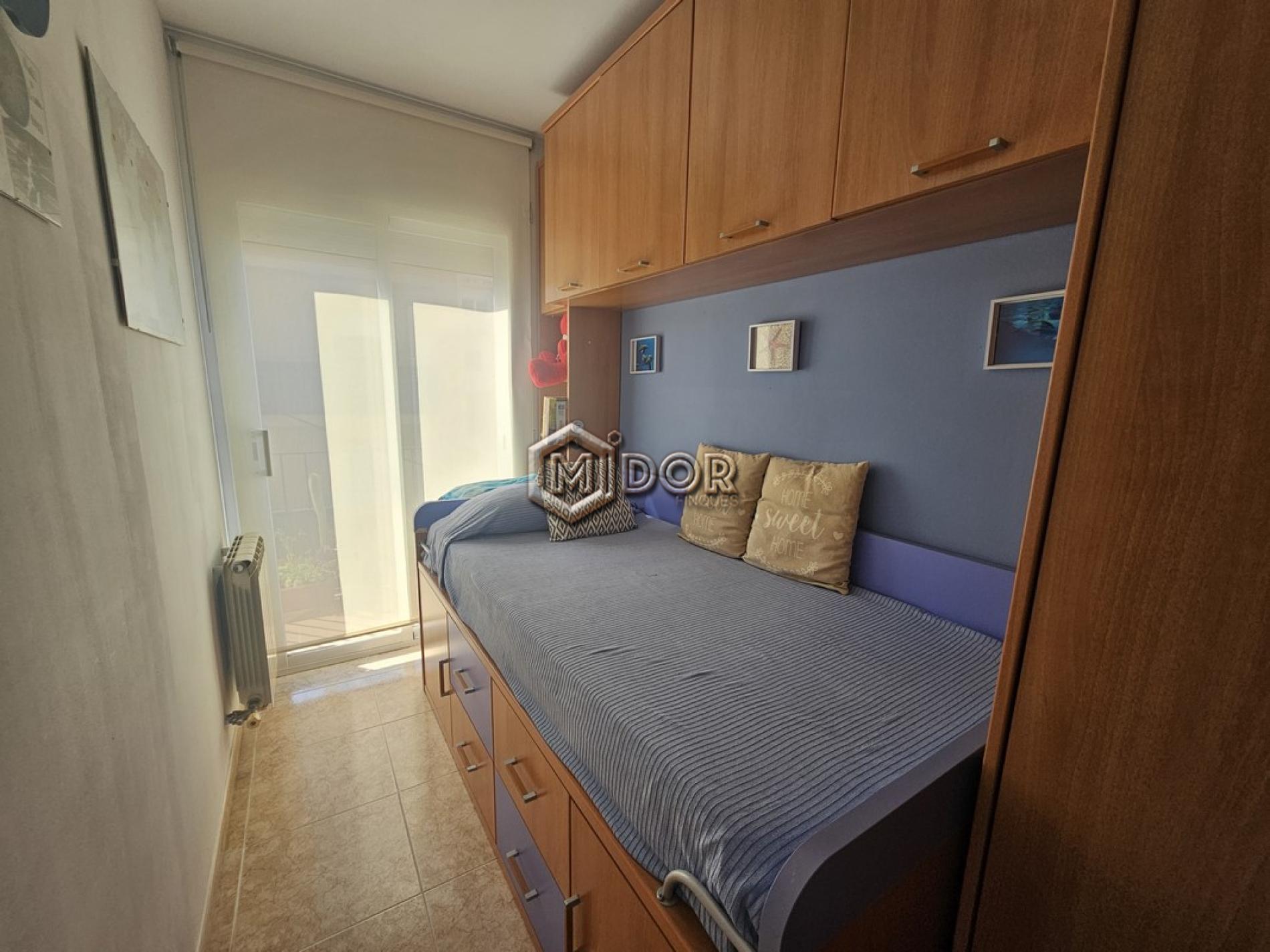 AMPLI I LLUMINÓS APARTAMENT A SANT FELIU DE GUÍXOLS (ZONA ESCLAT)