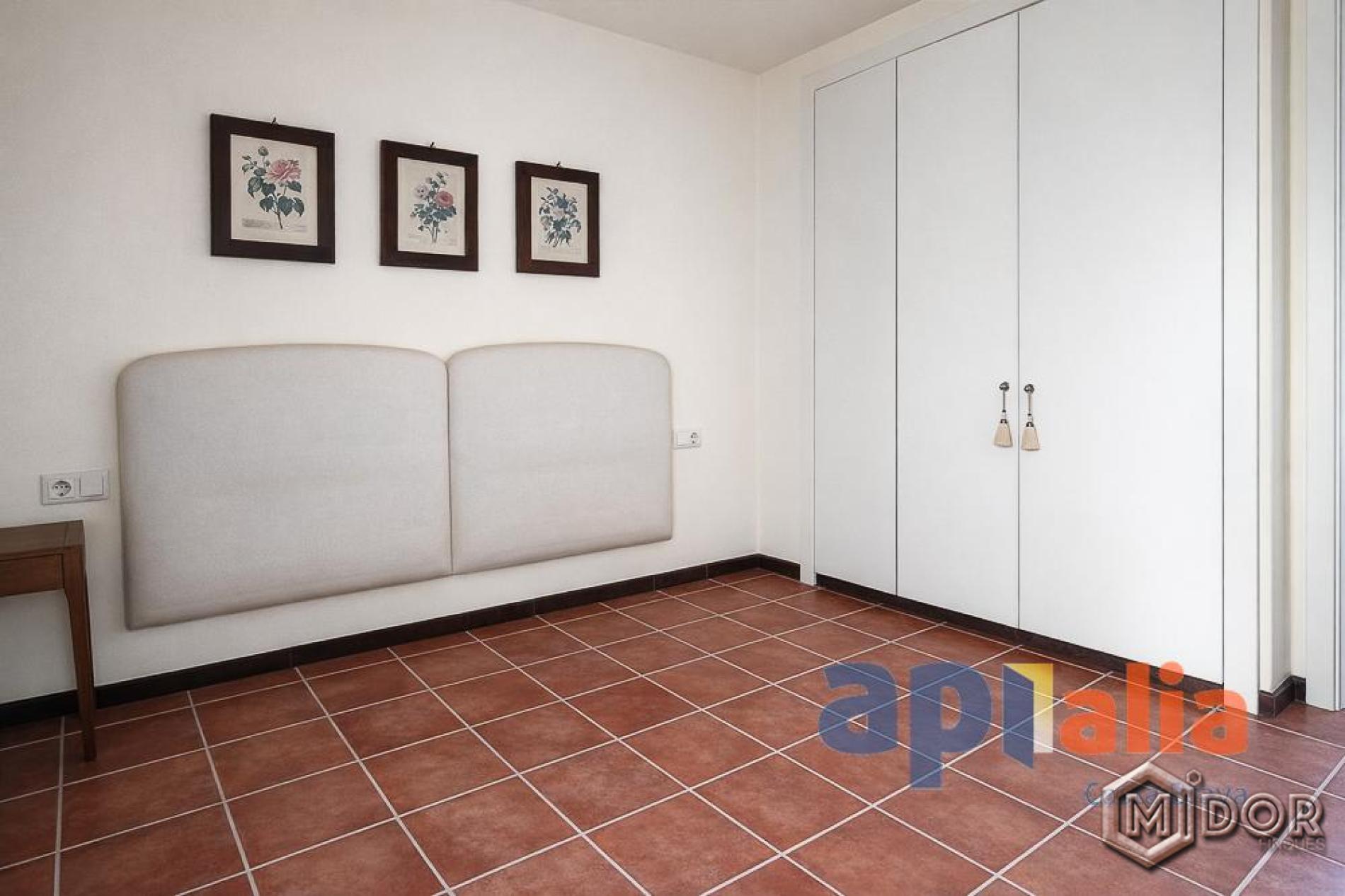 APARTAMENT A 1r LÍNIA DE MAR AMB TERRASSA