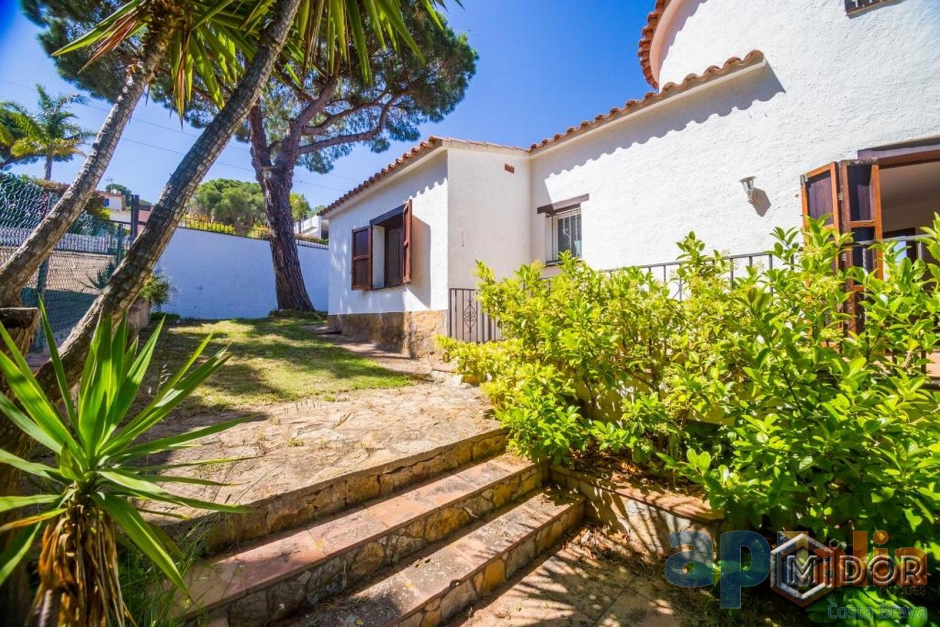 CASA CON VISTAS A MAR EN TORREVALENTINA (ST.ANTONI DE CALONGE)