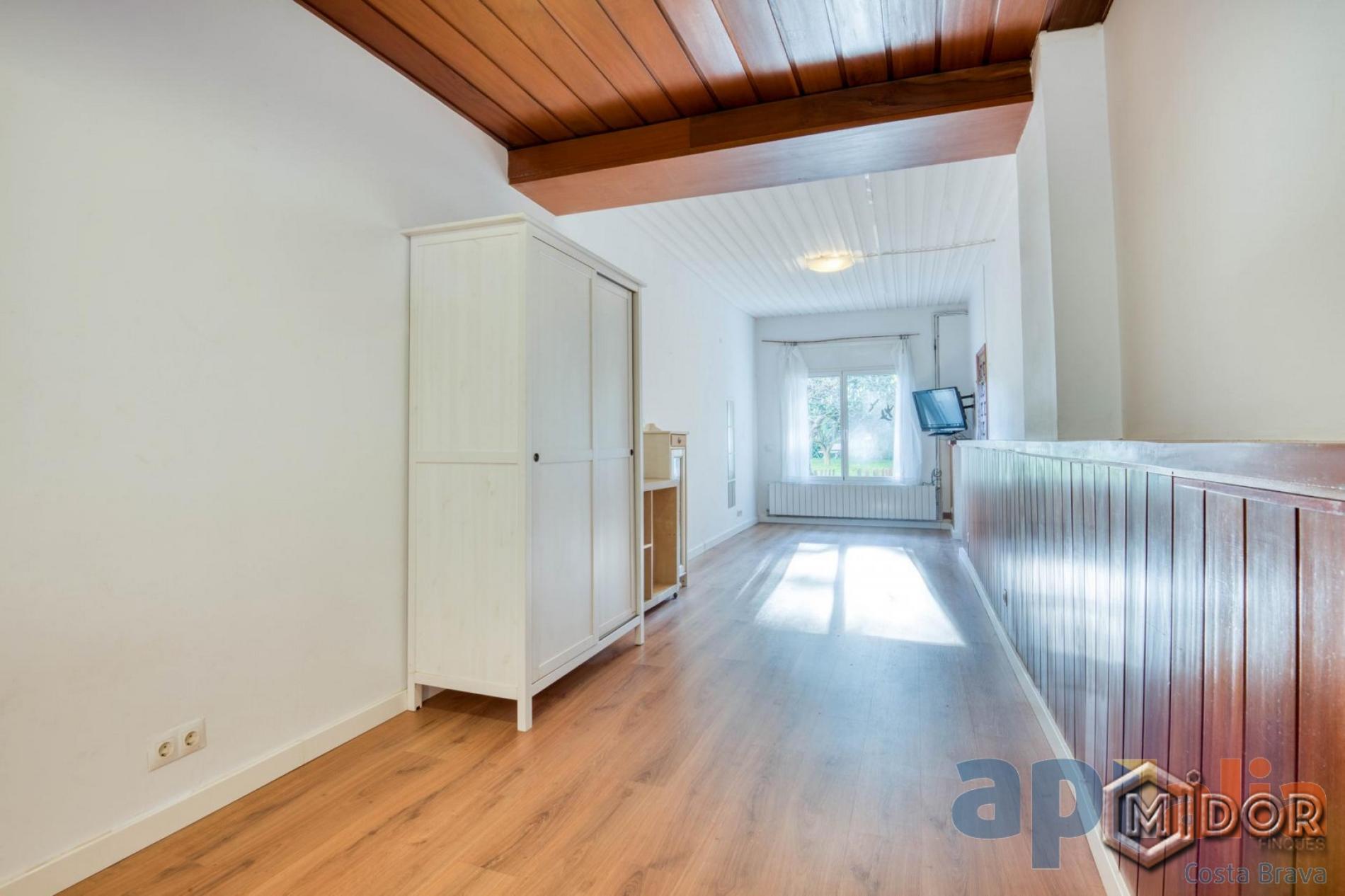 APARTAMENT AMB LLICÈNCIA TURÍSTICA A 50m DE LA PLATJA