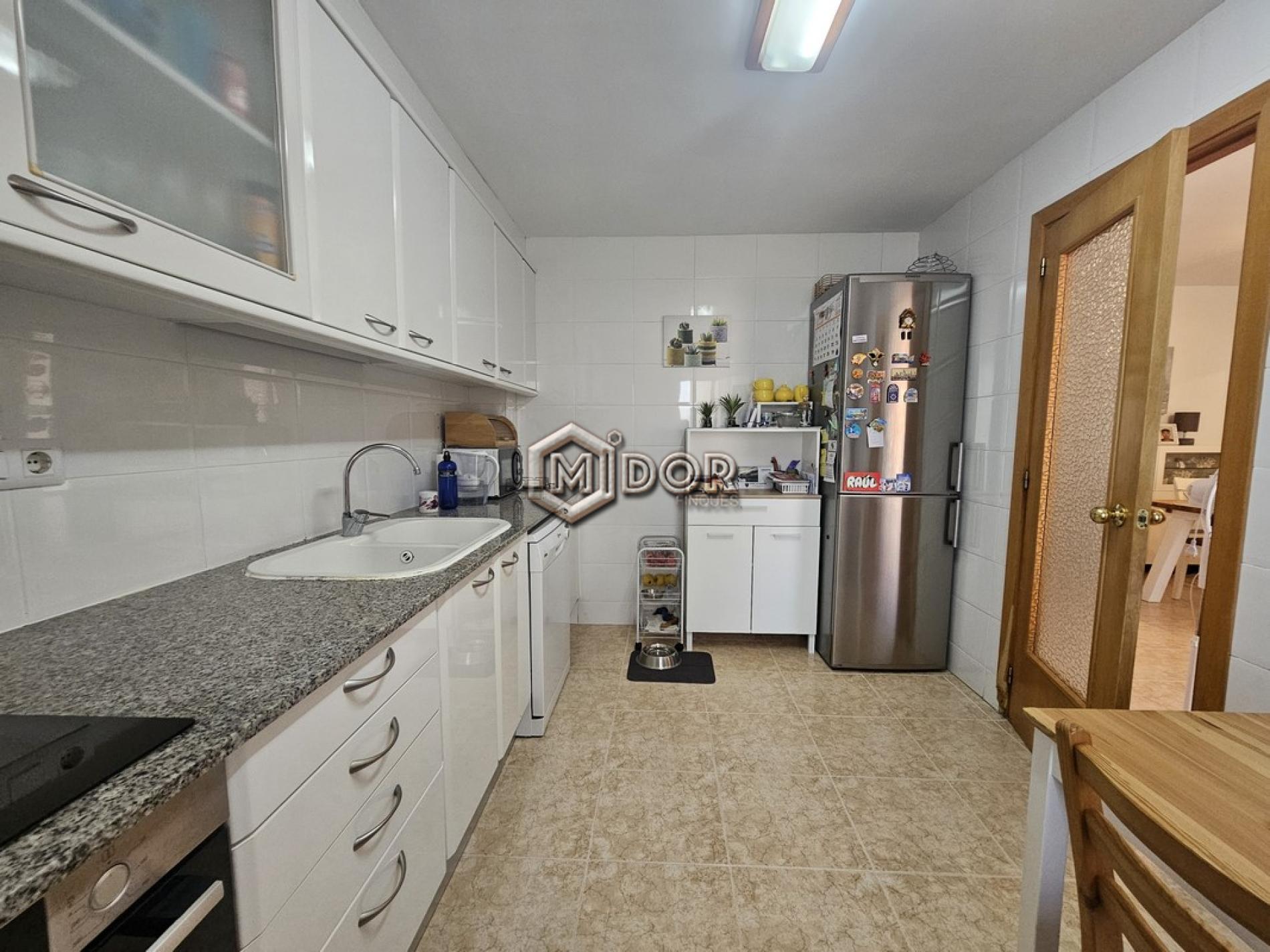 AMPLI I LLUMINÓS APARTAMENT A SANT FELIU DE GUÍXOLS (ZONA ESCLAT)