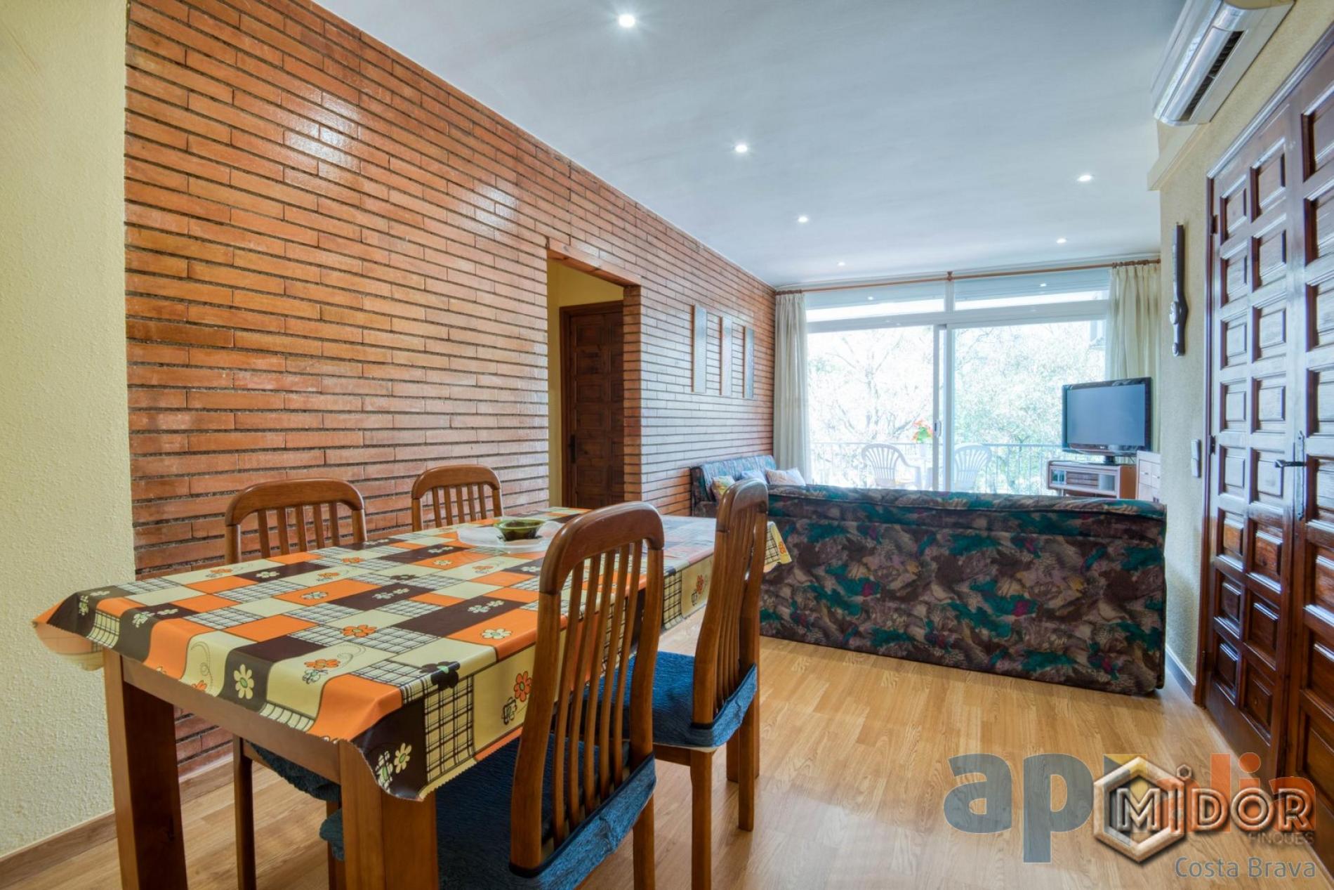 PENTHOUSE IN PLATJA D'ARO (CENTRAL AREA)