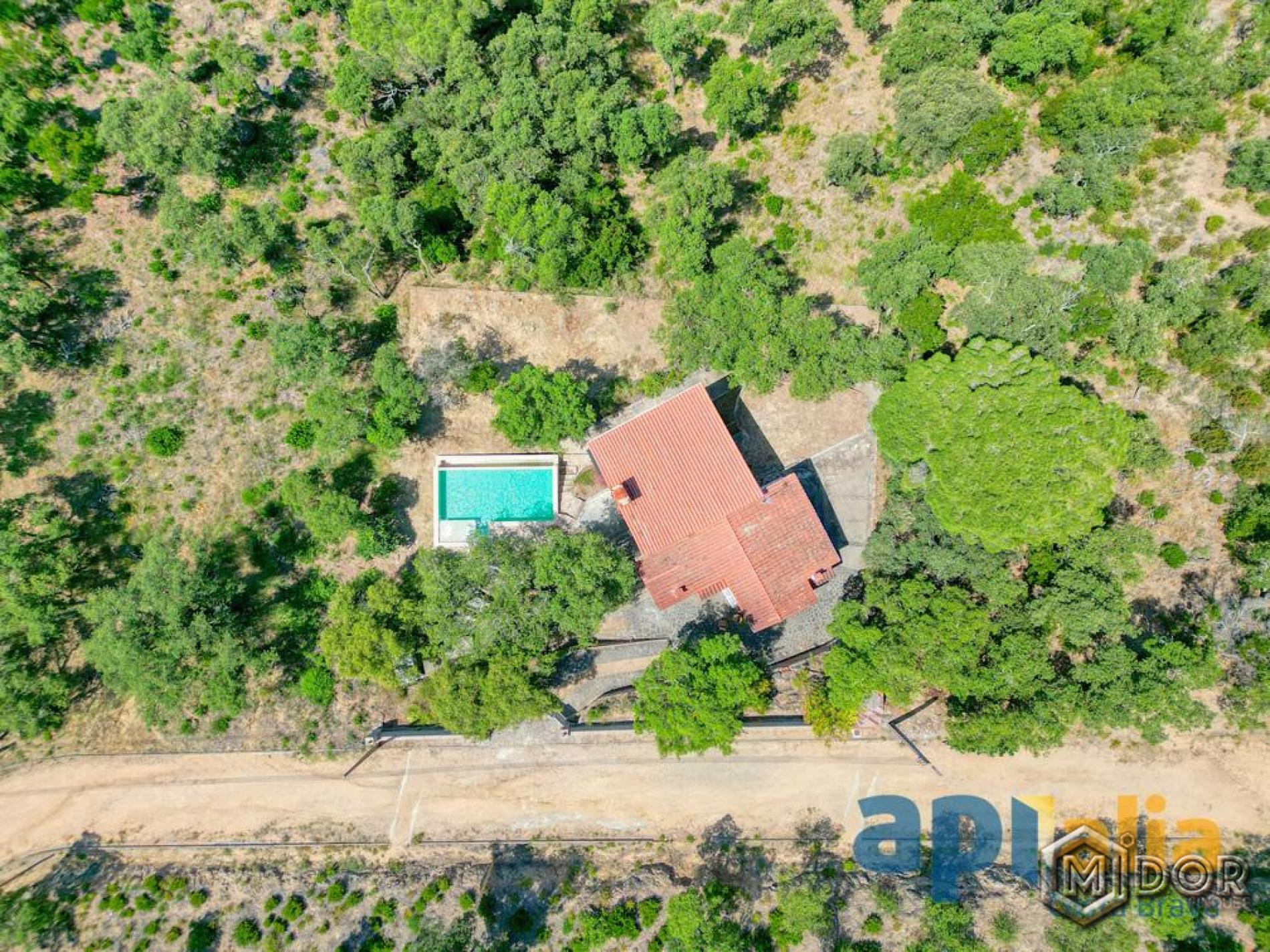 CASA AMB PISCINA A ST. MIQUEL D'ARO