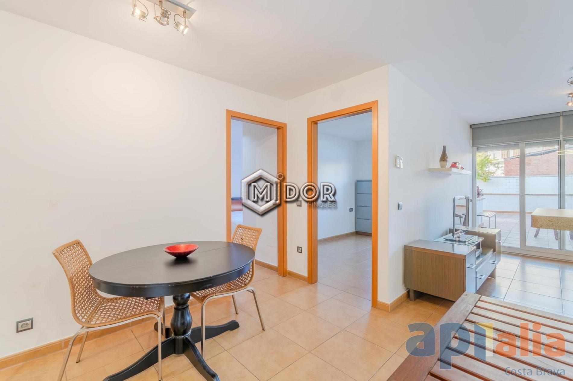 APARTMENT WITH TERRACE IN CASSA DE LA SELVA