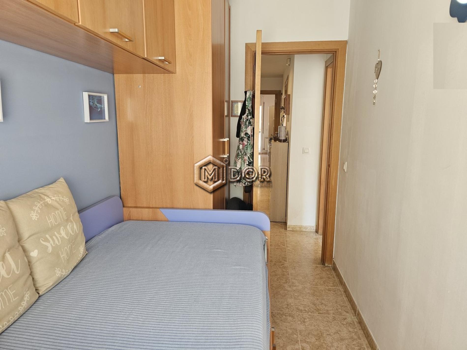 AMPLI I LLUMINÓS APARTAMENT A SANT FELIU DE GUÍXOLS (ZONA ESCLAT)