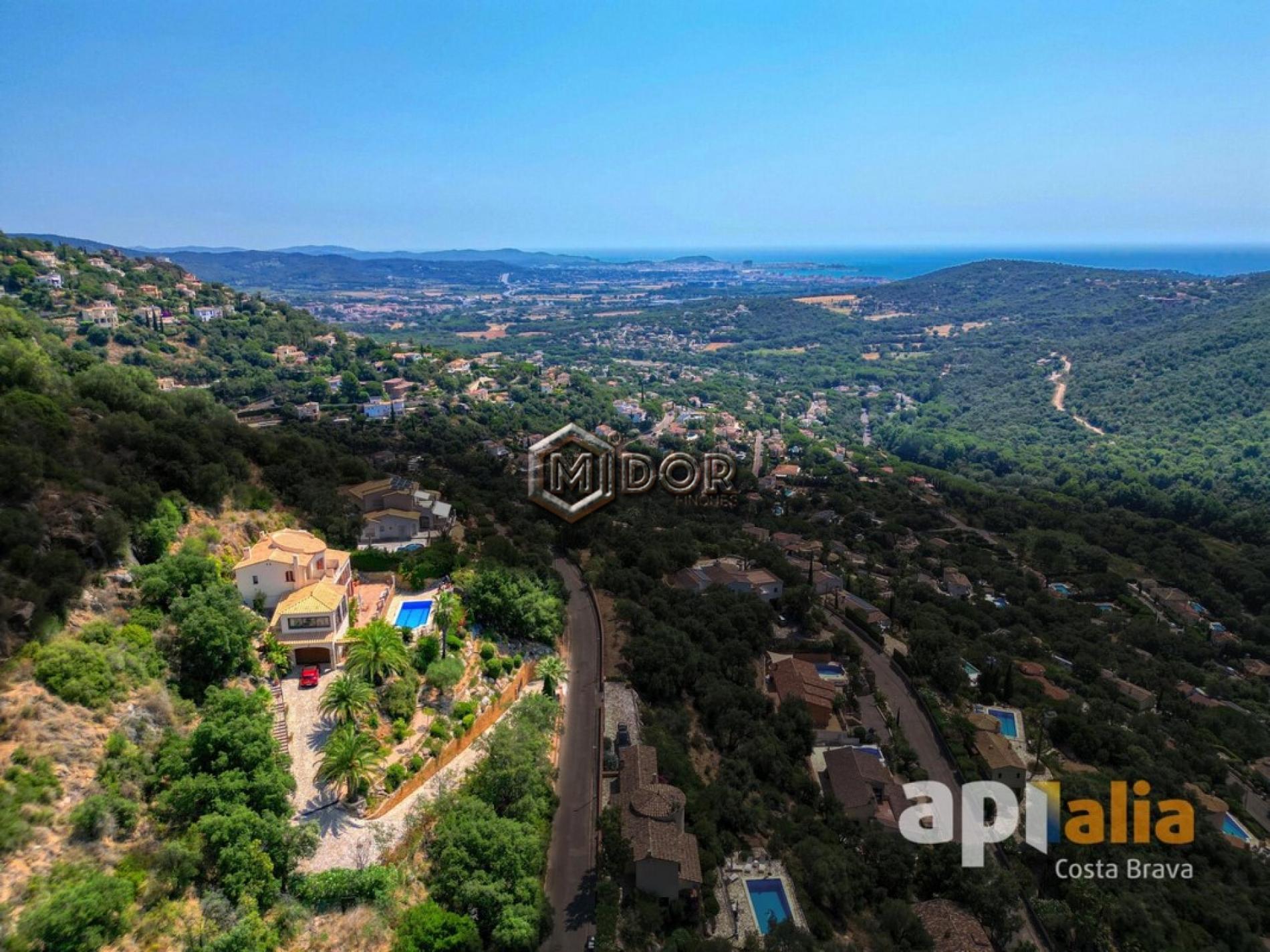 CASA AMB PISCINA A CALONGE