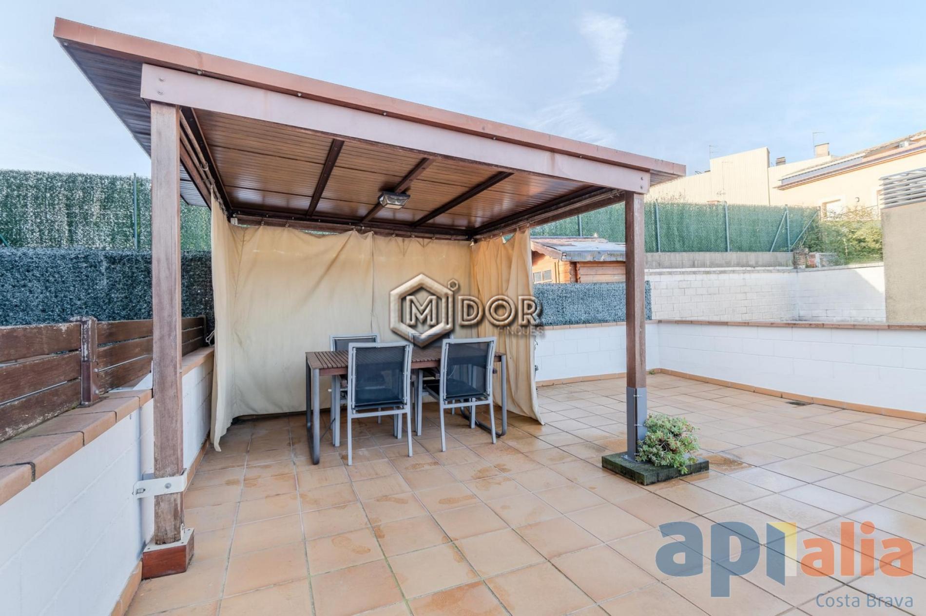 APARTMENT WITH TERRACE IN CASSA DE LA SELVA