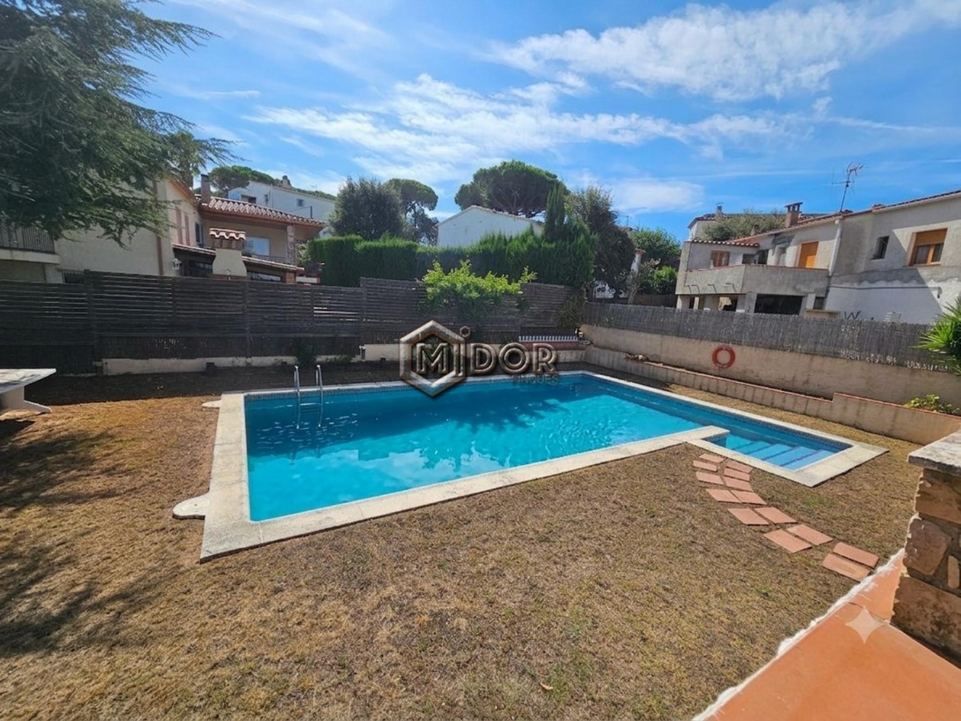 CASA AMB GRAN POTENCIAL I PISCINA PRIVADA A MAS TREMPAT (SANTA CRISTINA D'ARO)