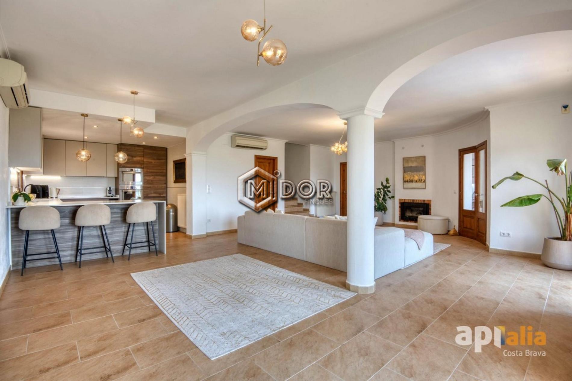 CASA AMB PISCINA A CALONGE