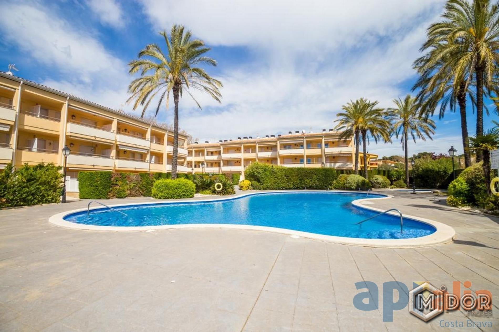 PLANTA BAIXA AMB JARDÍ A 800m DE LA PLATJA DE ST.POL-S'AGARÓ