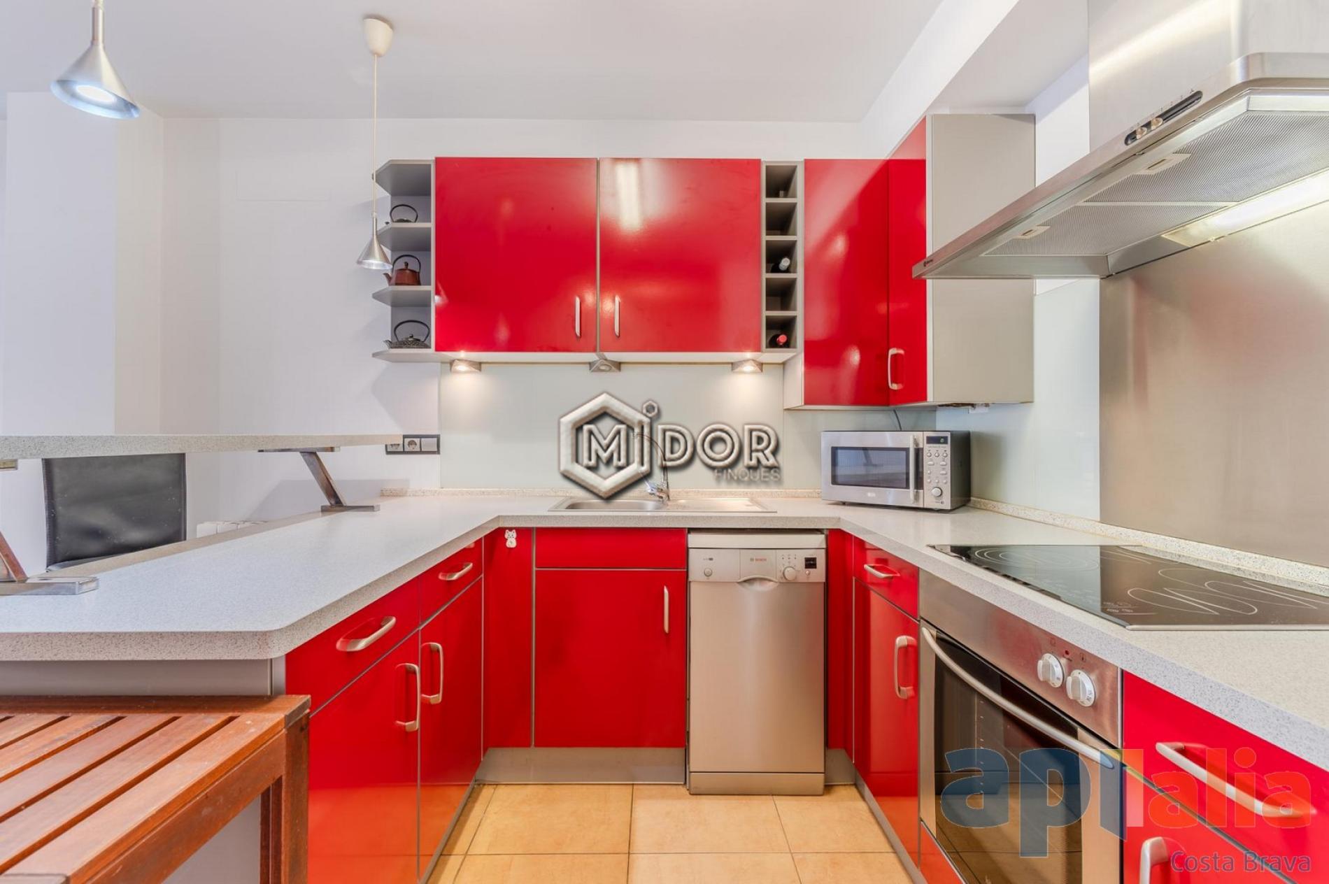 APARTMENT WITH TERRACE IN CASSA DE LA SELVA
