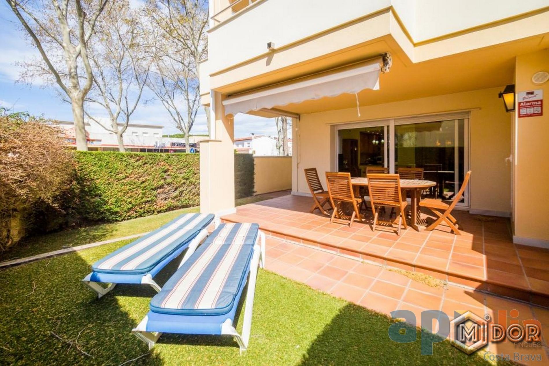 PLANTA BAIXA AMB JARDÍ A 800m DE LA PLATJA DE ST.POL-S'AGARÓ