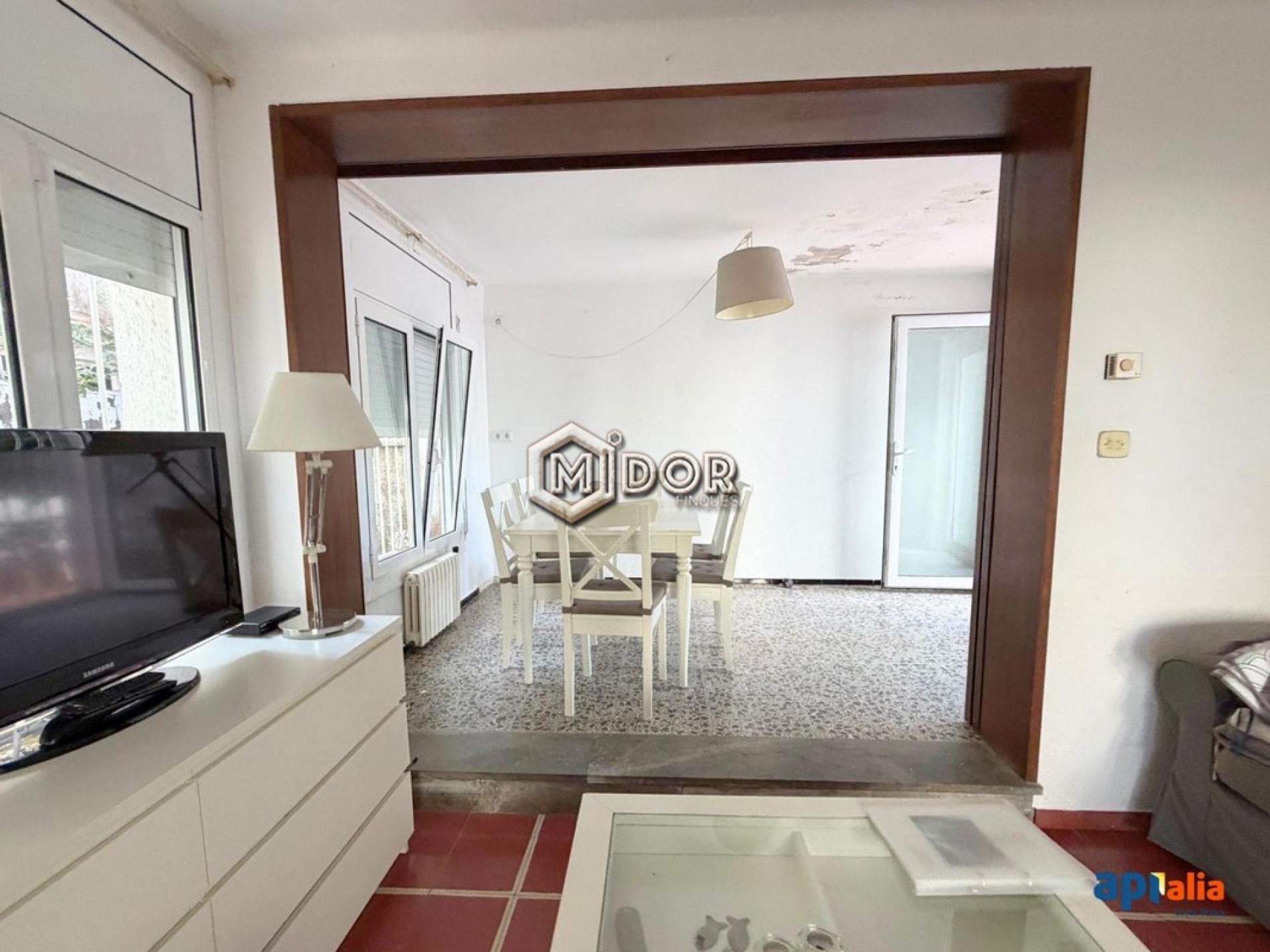 HOUSE WITH PRIVATE GARDEN AND 2 INDEPENDENT HOMES, SECOND LINE FROM THE SEA IN PLATJA D’ARO