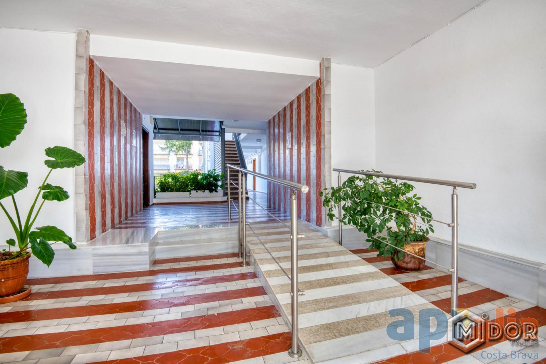 PENTHOUSE IN PLATJA D'ARO (CENTRAL AREA)