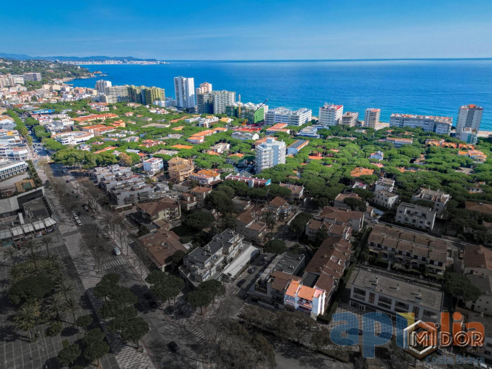 PENTHOUSE IN PLATJA D'ARO (CENTRAL AREA)
