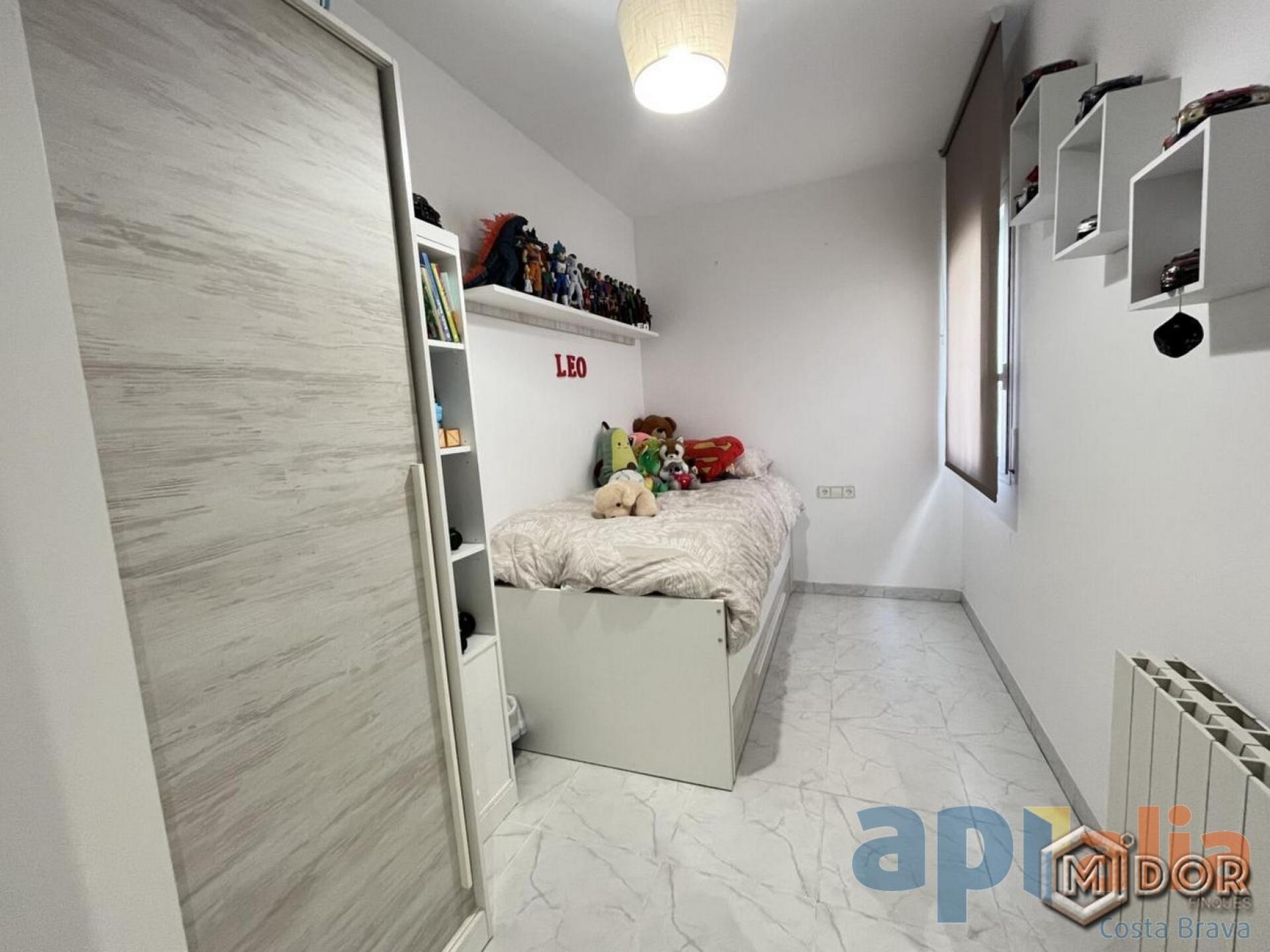 APARTAMENT A ZONA TEUA -ESTACIÓ