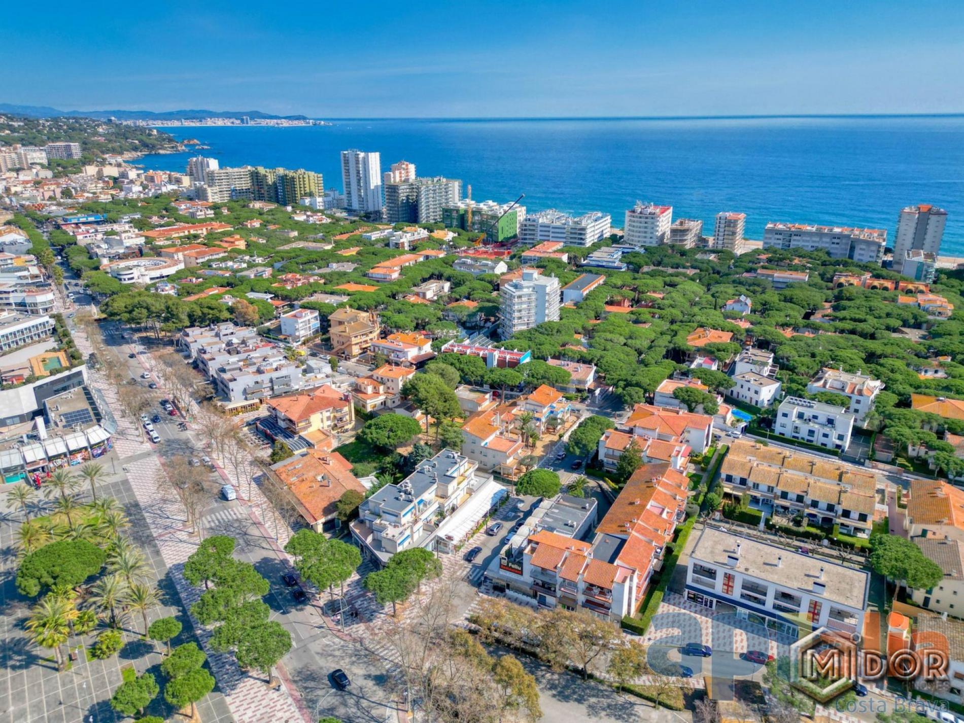PENTHOUSE IN PLATJA D'ARO (CENTRAL AREA)