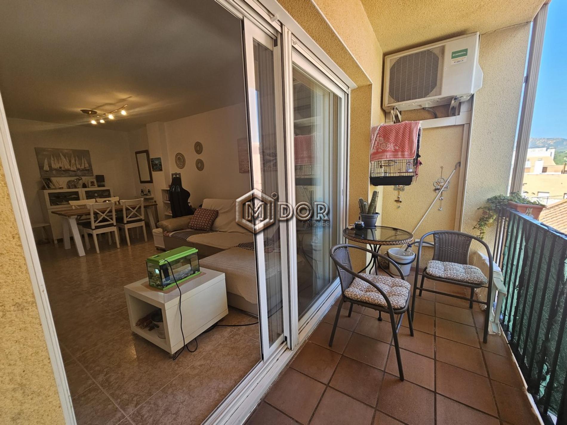AMPLI I LLUMINÓS APARTAMENT A SANT FELIU DE GUÍXOLS (ZONA ESCLAT)