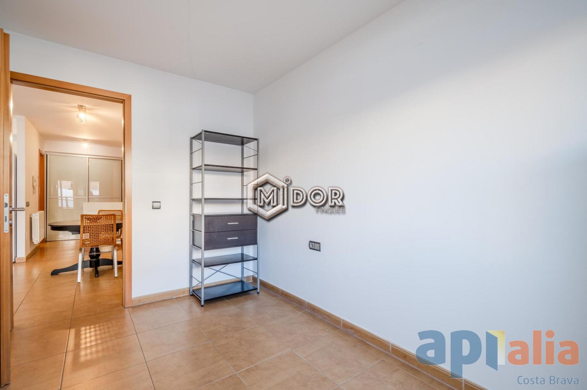 APARTMENT WITH TERRACE IN CASSA DE LA SELVA