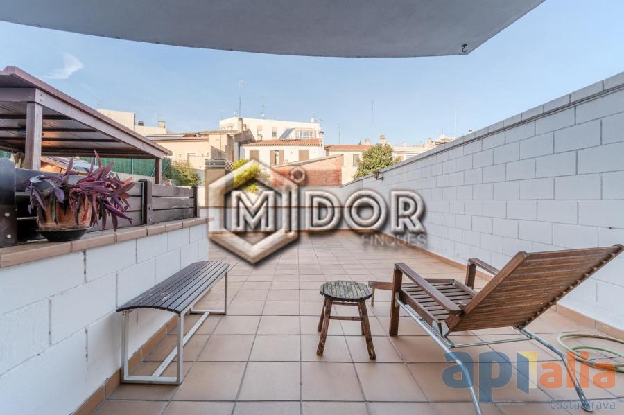 APARTMENT WITH TERRACE IN CASSA DE LA SELVA