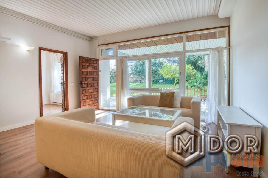 APARTAMENT AMB LLICÈNCIA TURÍSTICA A 50m DE LA PLATJA