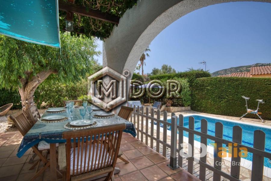 CASA REFORMADA AMB PISCINA I LLICÈNCIA TURÍSTICA