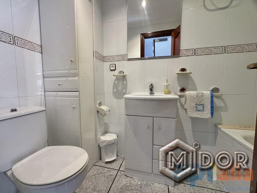 TOWNHOUSE IN THE HEART OF CASTELL-D'ARO