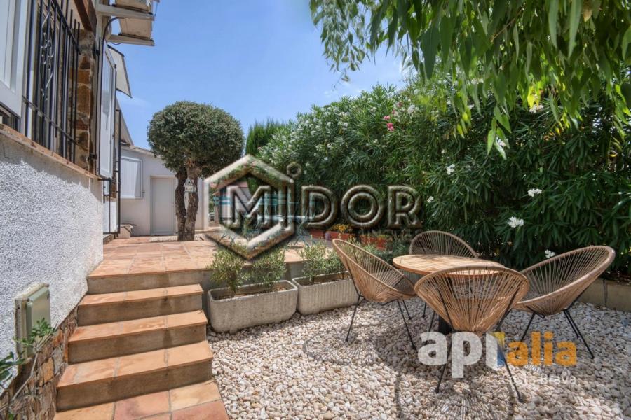 CASA REFORMADA AMB PISCINA I LLICÈNCIA TURÍSTICA