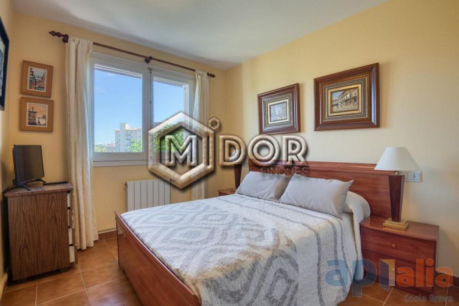 TOWNHOUSE WITH PRIVATE GARDEN IN S’AGARÓ