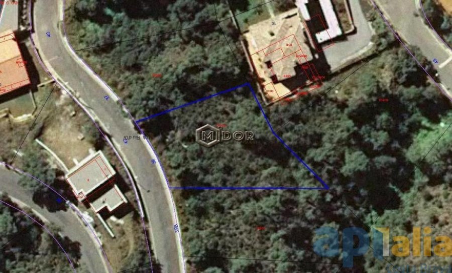 Parcel·la amb vistes a Les Gavarres