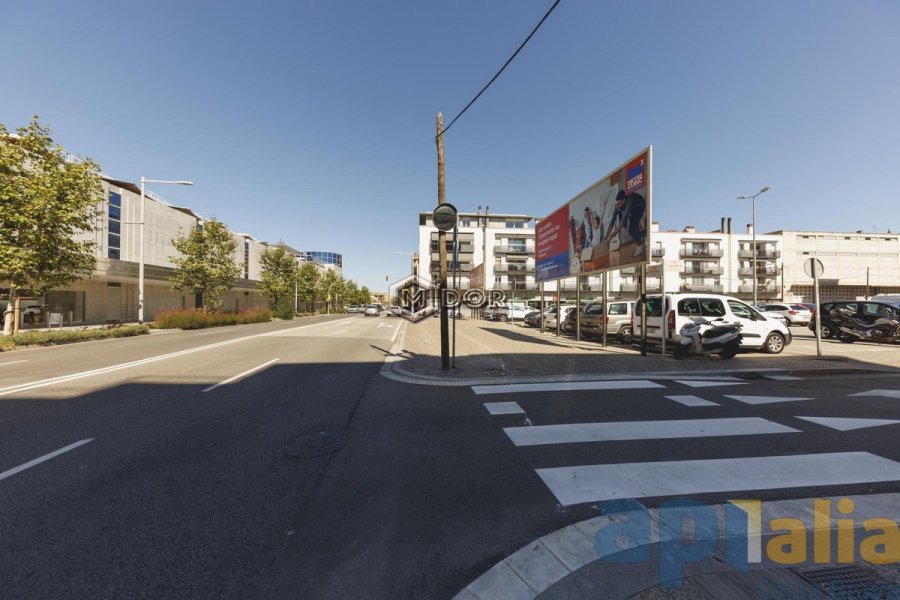 PARCEL.LA EN VENDA - GIRONA EIXAMPLE SUD / ZONA HIPERCOR