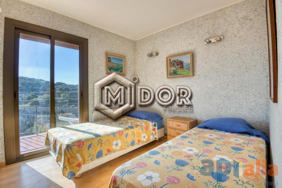 APARTAMENTO CON TERRAZA Y VISTAS (ZONA PORT D'ARO - PLATJA D'ARO)