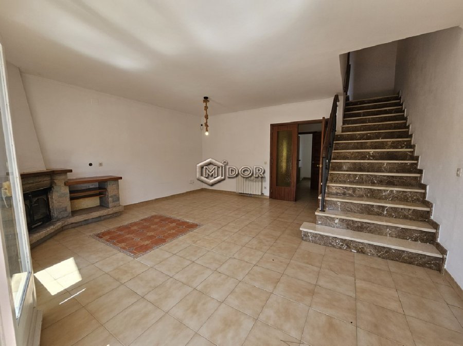 CASA ADOSSADA AMB VISTES A MAR (VOLTA AMETLLER)
