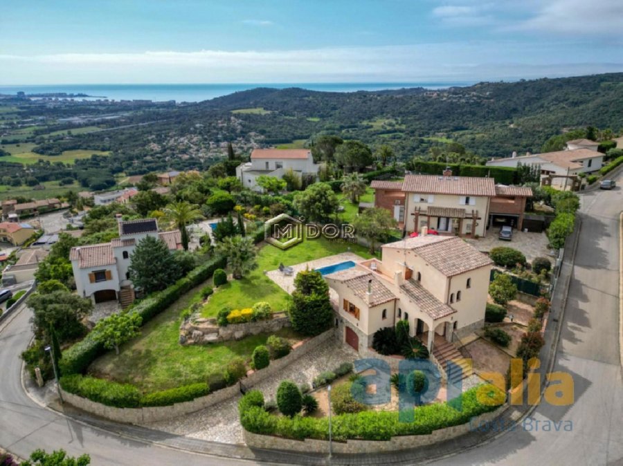 CASA EN VESCOMTAT DE CABANYES (CALONGE) - DISPOSA DE LLICÈNCIA TURÍSTICA