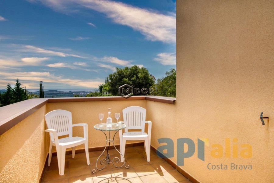 CASA EN VESCOMTAT DE CABANYES (CALONGE) - DISPOSA DE LLICÈNCIA TURÍSTICA