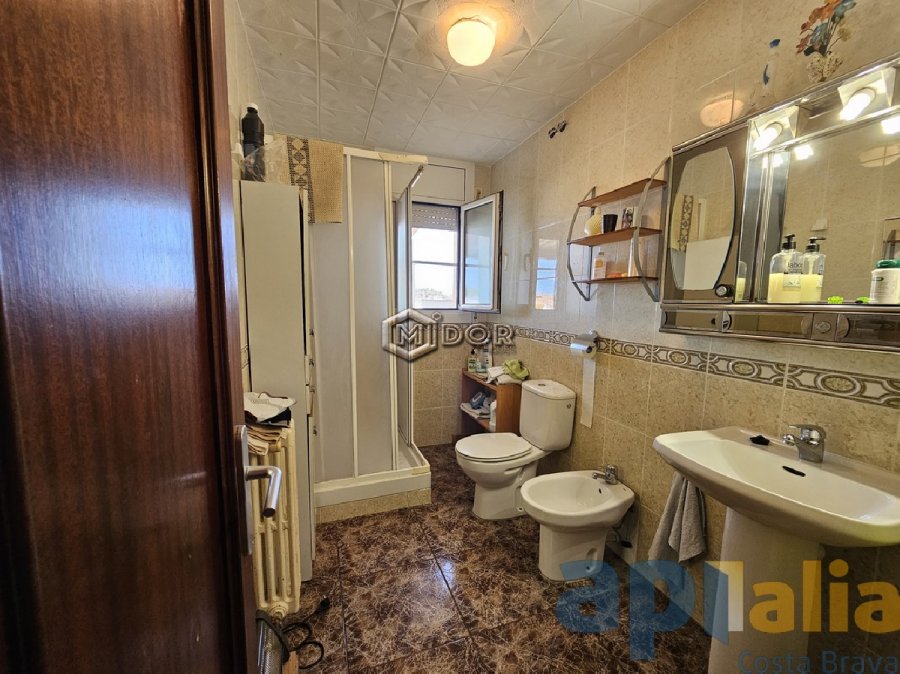CASA ADOSSADA EN VENDA A ZONA TRANQUIL·LA DE PALAMÓS