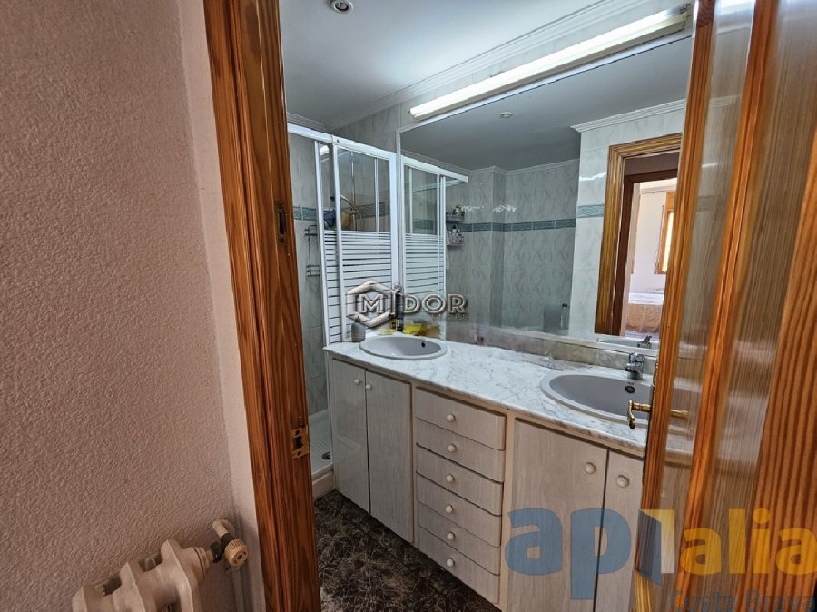 CASA ADOSSADA EN VENDA A ZONA TRANQUIL·LA DE PALAMÓS