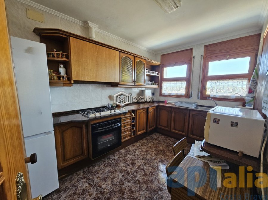 CASA ADOSSADA EN VENDA A ZONA TRANQUIL·LA DE PALAMÓS