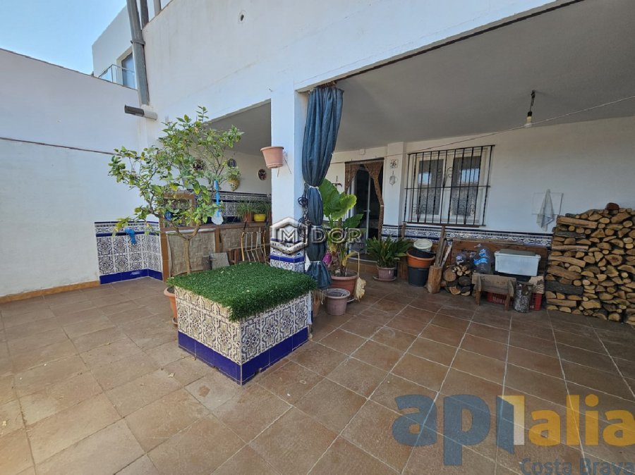 CASA ADOSSADA EN VENDA A ZONA TRANQUIL·LA DE PALAMÓS