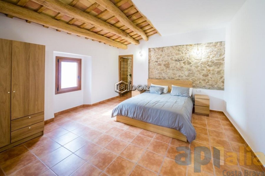 MASIA REFORMADA A ST. ANTONI DE CALONGE (ST. DANIEL)